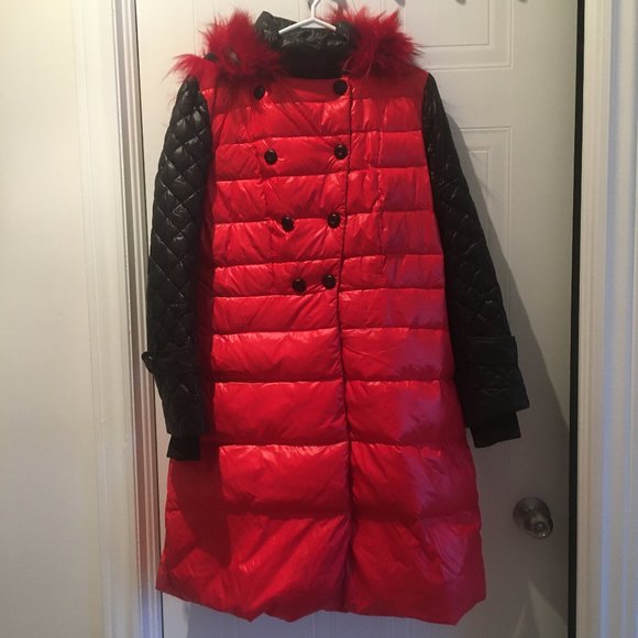 Simon Chang Red & Black Long Down Jacket with Fur Collar & Quilted Patterns - Picture 1 of 16
